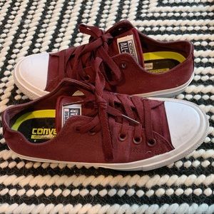 Converse Women’s Burgundy